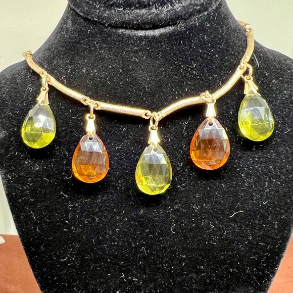 Sarah Coventry Hard-to-Find Faceted Green Orange Teardrop Necklace Book Piece - Picture 3 of 12